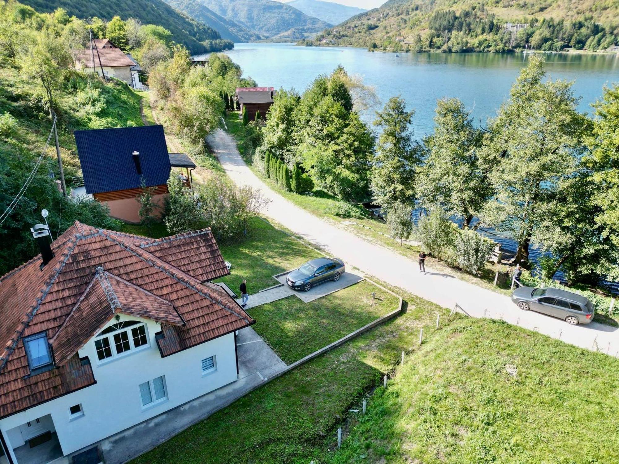 Cobras Plivsko Jezero, Jajceヴィラ エクステリア 写真
