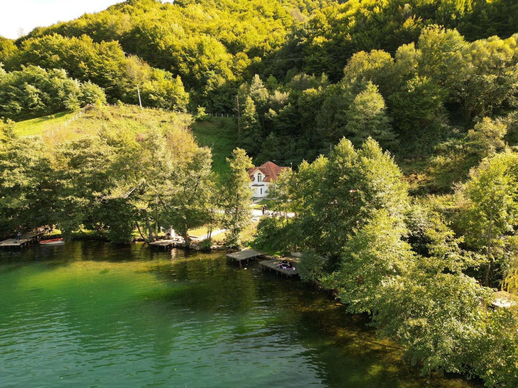 Cobras Plivsko Jezero, Jajceヴィラ エクステリア 写真
